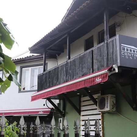 Central Hostel Pejë Esterno foto
