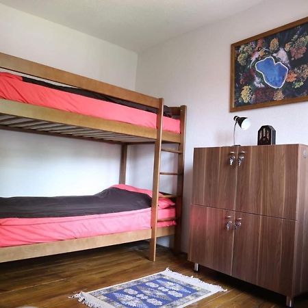 Central Hostel Pejë Esterno foto